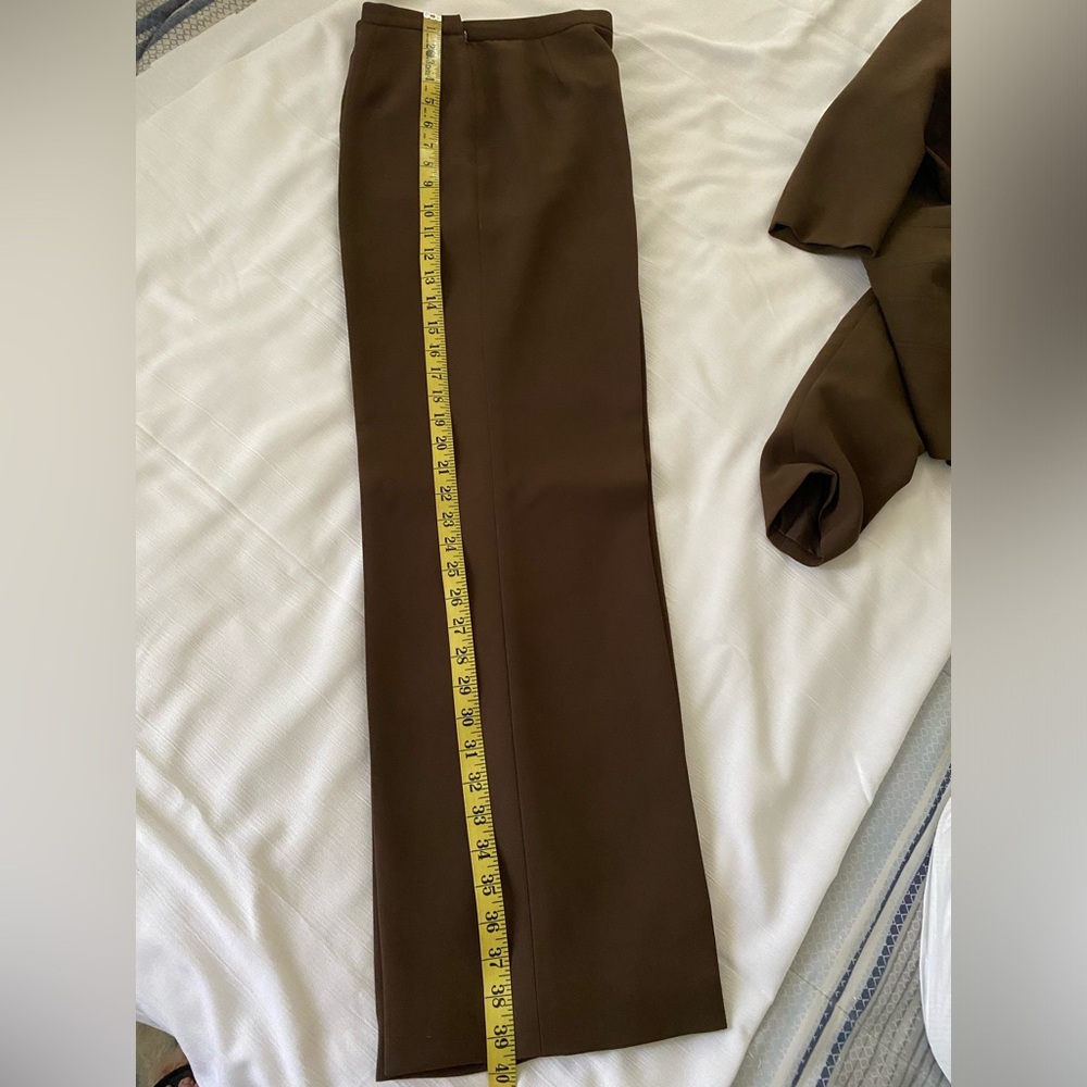 Petite pants suit with scarf - Picture 9 of 16